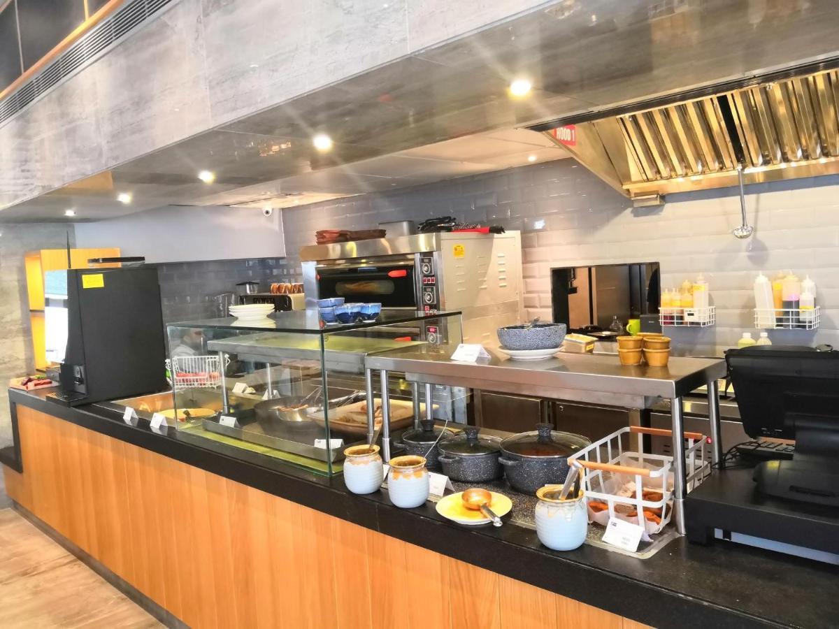Holiday Inn Express Bengaluru Yeshwantpur By Ihg Exterior foto